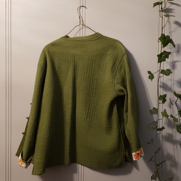 Reversable light weight jacket - Picture 2 of 3